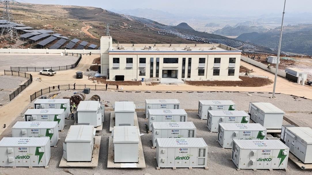 Jinko ESS utility projekt Yunnan, 22 MW / 42 MWh, Čína, 2023